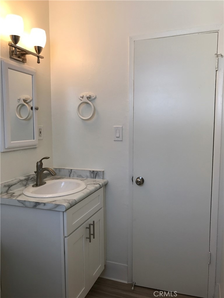 12081 Marigold Avenue - Photo 10