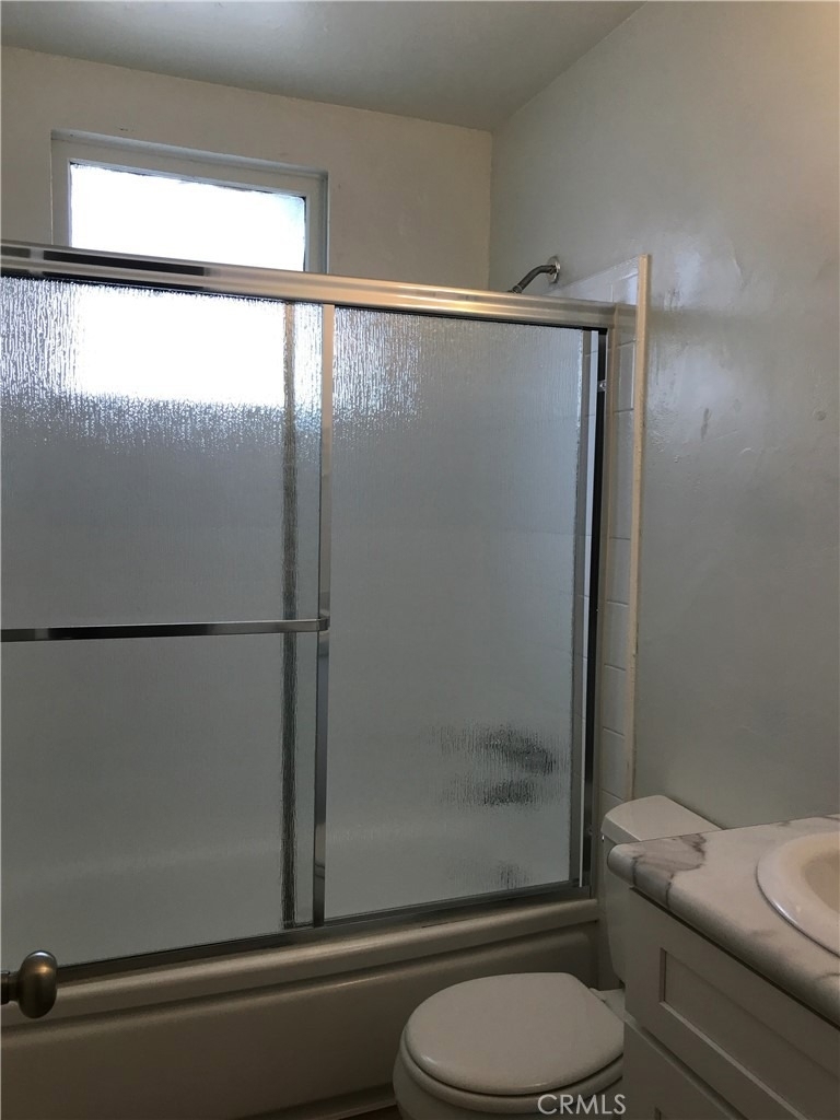 12081 Marigold Avenue - Photo 11