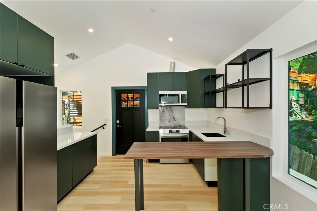 441 Oriole Drive - Photo 4