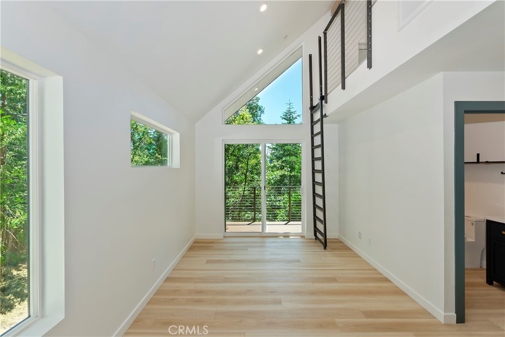 441 Oriole Drive - Photo 38