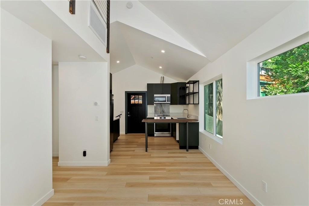 441 Oriole Drive - Photo 13