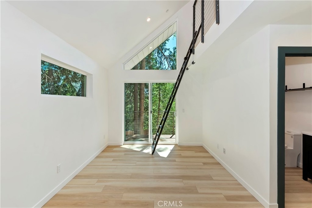 441 Oriole Drive - Photo 10
