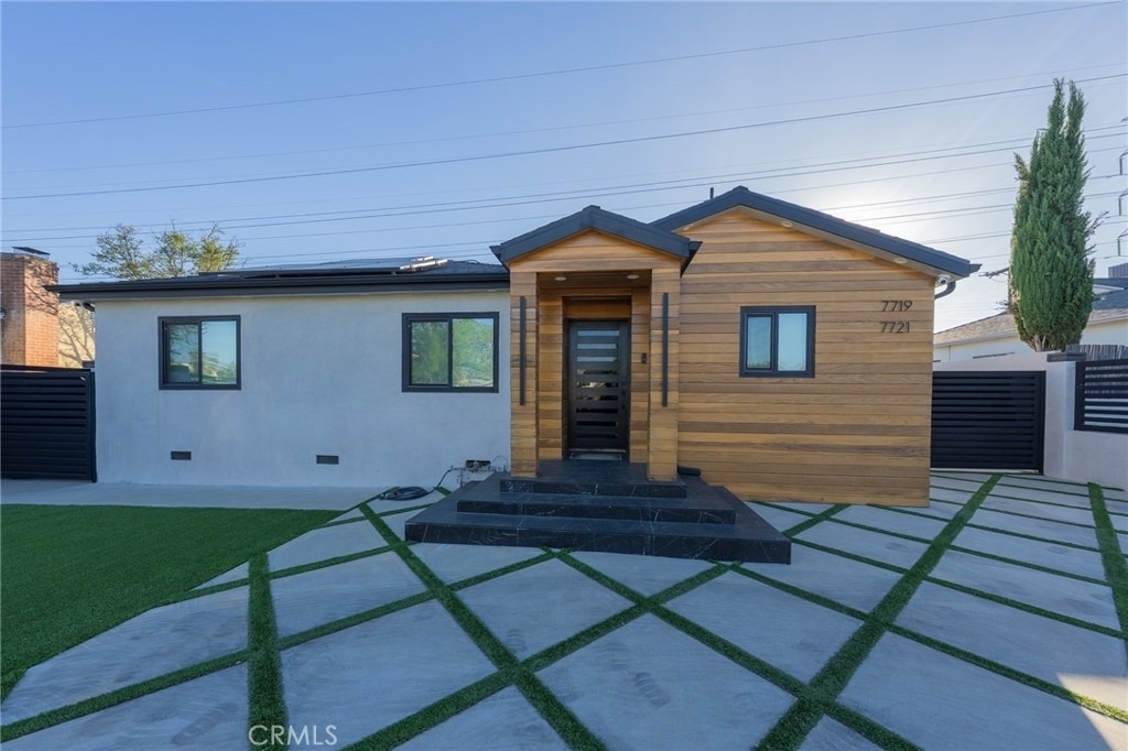 7719 Rhodes - Photo 3