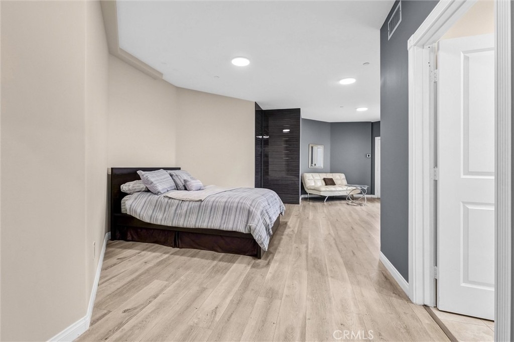876 Harrington - Photo 26