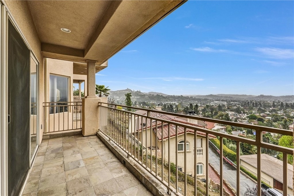 876 Harrington - Photo 36