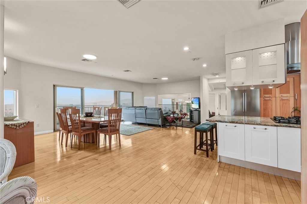 876 Harrington - Photo 22