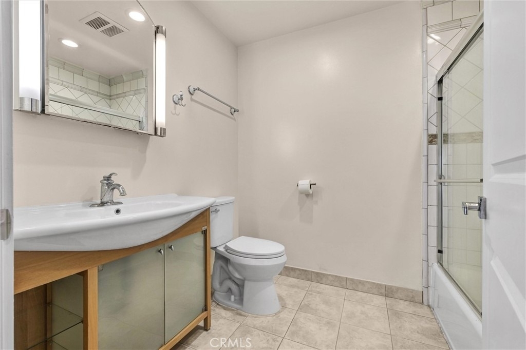 876 Harrington - Photo 32