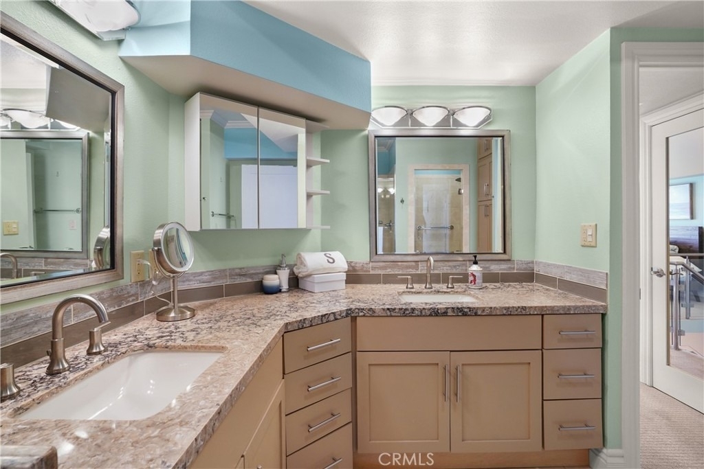 488 E Ocean - Photo 21