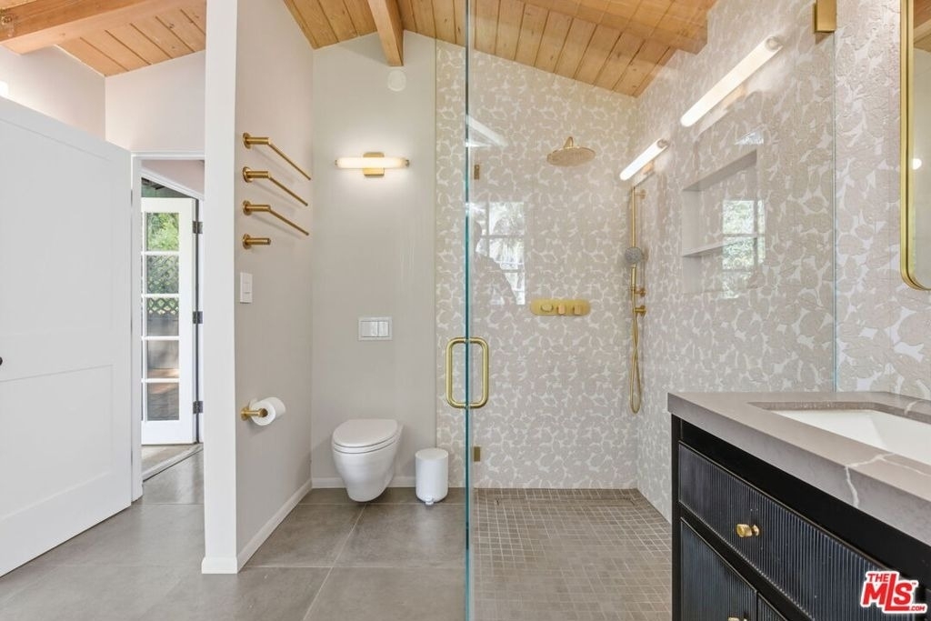 9820 Yoakum Drive - Photo 11