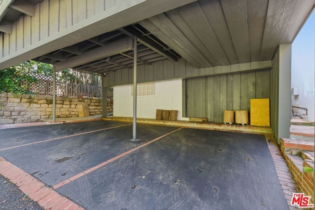 9820 Yoakum Drive - Photo 20