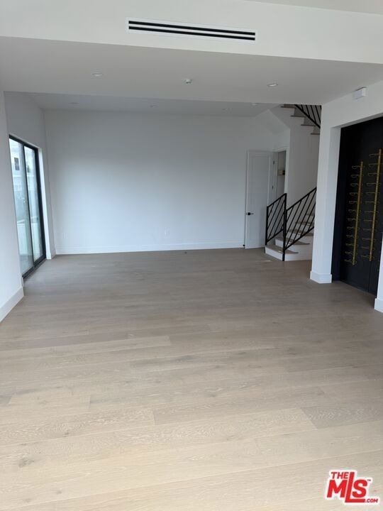3846 Bentley Avenue - Photo 3