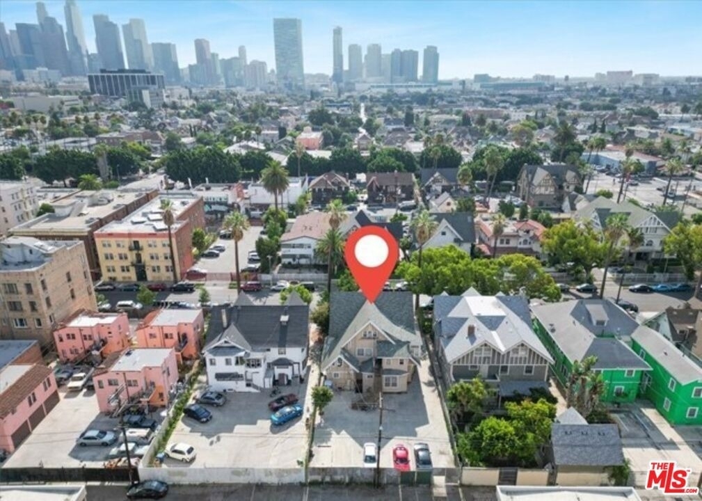 1125 S Lake Street - Photo 1