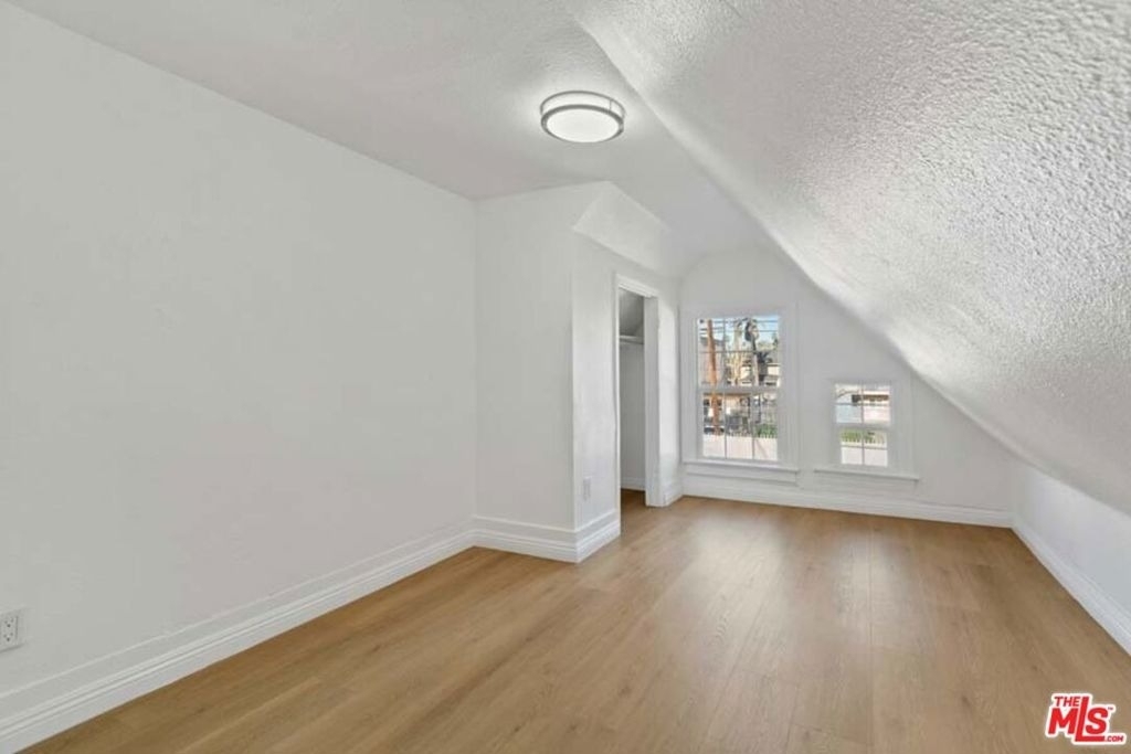 1125 S Lake Street - Photo 14