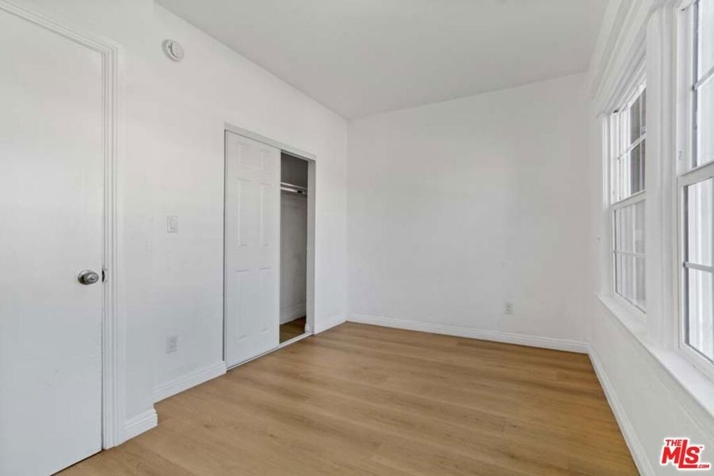 1125 S Lake Street - Photo 10