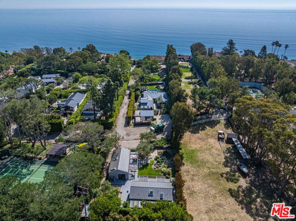 28036 Sea Lane Drive - Photo 0