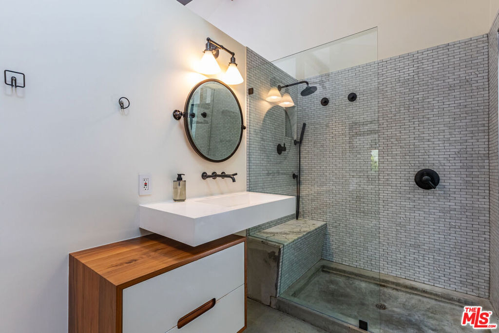 28036 Sea Lane Drive - Photo 19