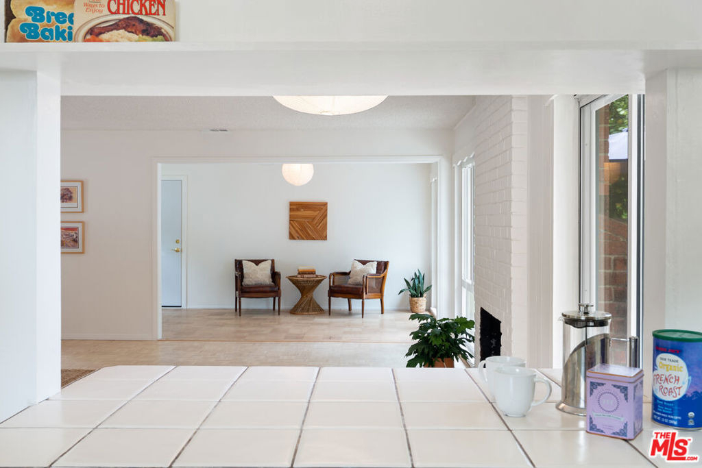 22736 Cantlay Street - Photo 16