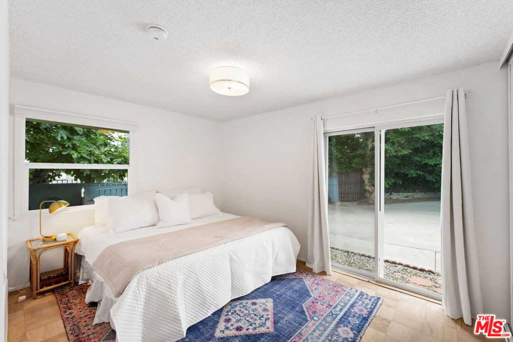 22736 Cantlay Street - Photo 21