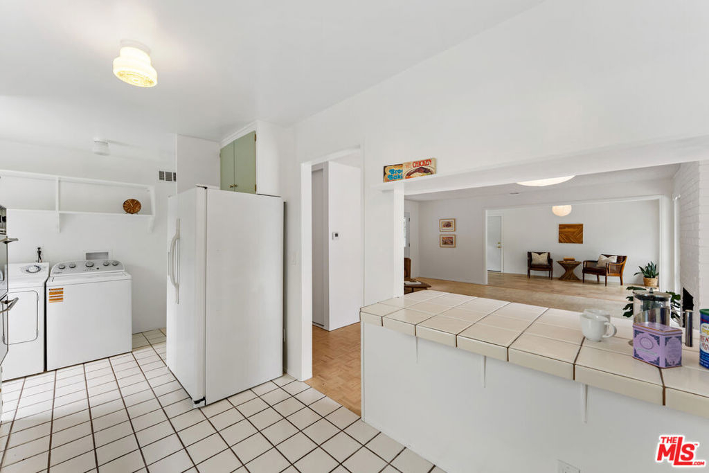 22736 Cantlay Street - Photo 15