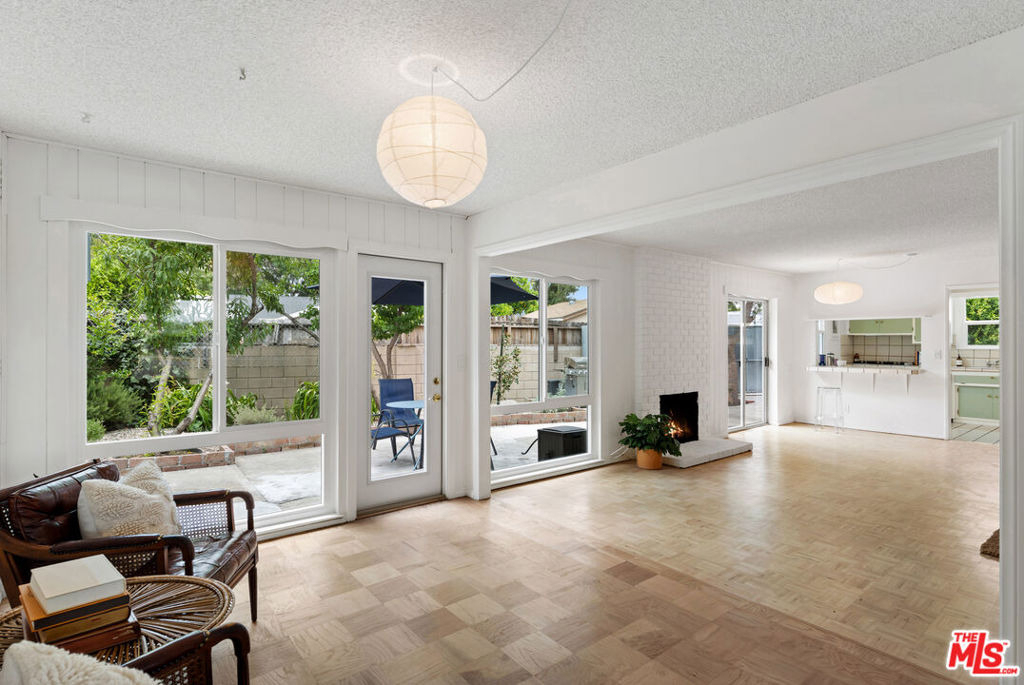 22736 Cantlay Street - Photo 10