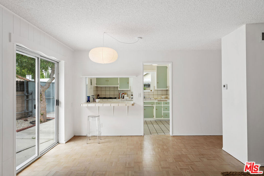 22736 Cantlay Street - Photo 11