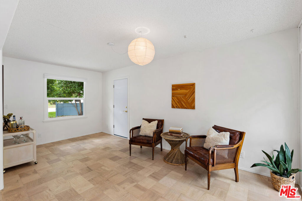 22736 Cantlay Street - Photo 7
