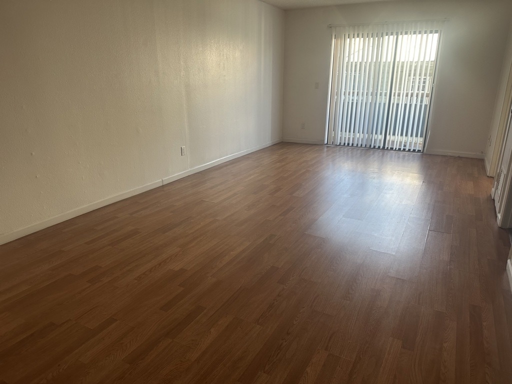 955 S Normandie Avenue - Photo 6