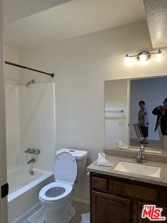 955 S Normandie Avenue - Photo 9