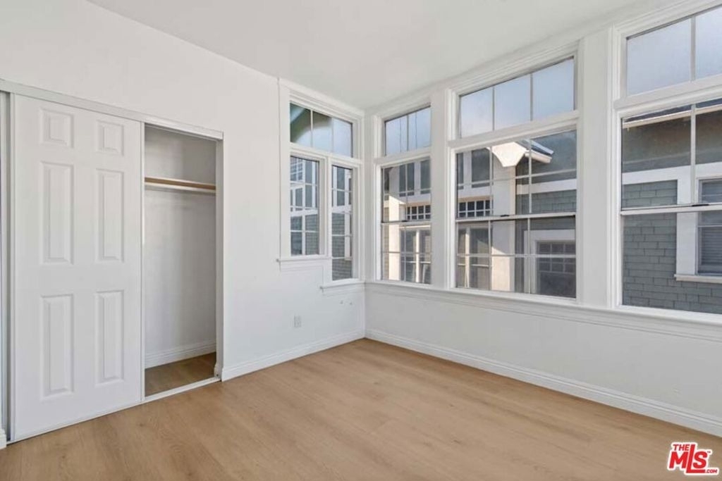 1125 S Lake Street - Photo 7