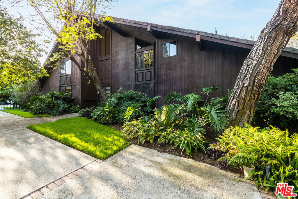 4635 Clybourn Avenue - Photo 58