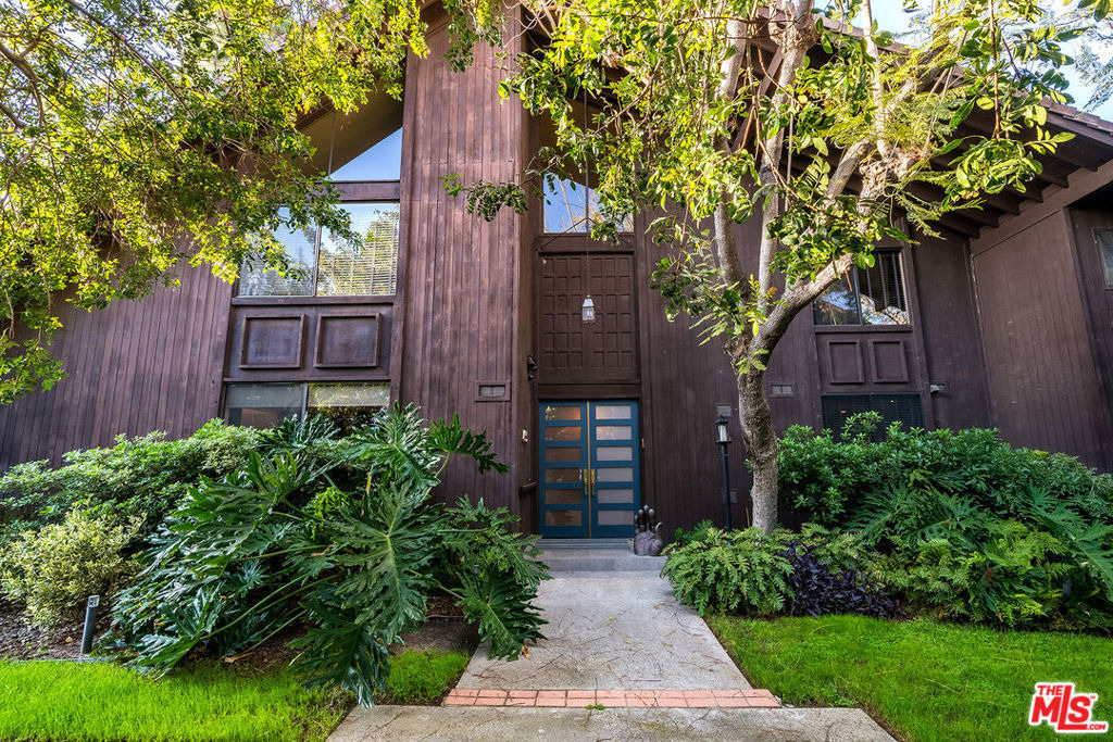 4635 Clybourn Avenue - Photo 59