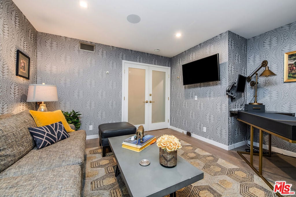 4635 Clybourn Avenue - Photo 28