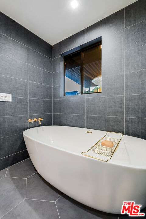 4635 Clybourn Avenue - Photo 48