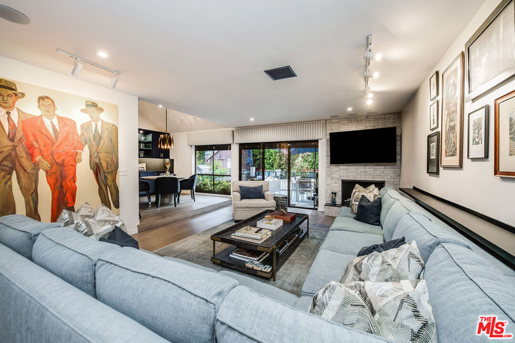4635 Clybourn Avenue - Photo 16
