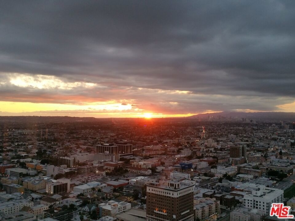 1100 Wilshire Boulevard - Photo 21