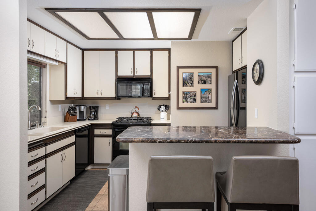 28764 Taos Court - Photo 10
