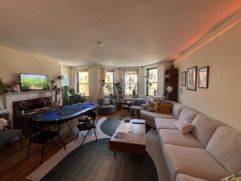 50 Carlton St - Photo 3