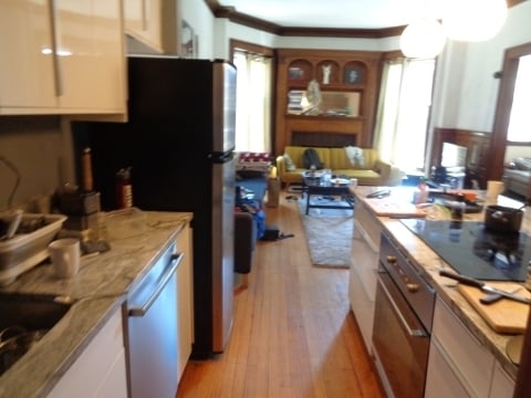 850 Beacon St - Photo 3