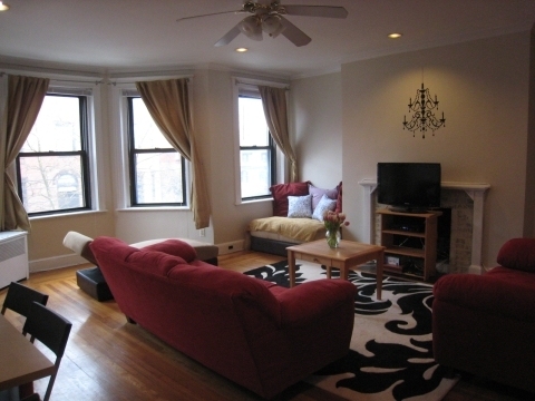 50 Carlton St - Photo 0