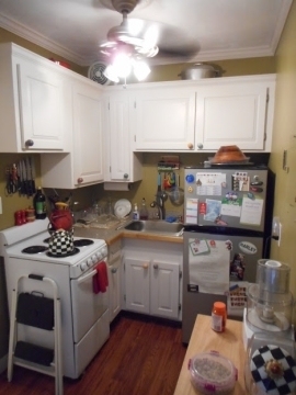 925 Beacon St - Photo 2
