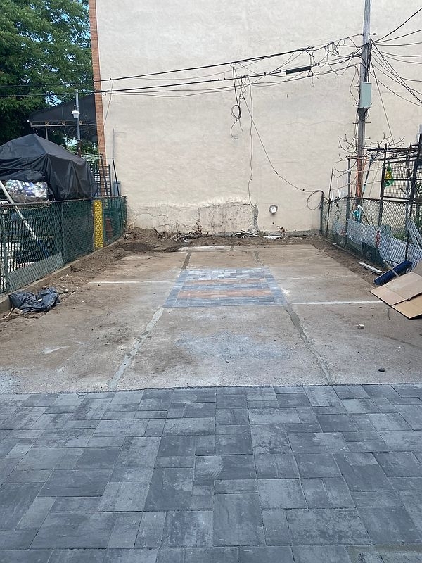 6th Avenue - Photo 10