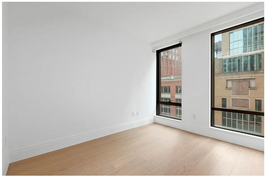 50 W 66th St - Photo 10