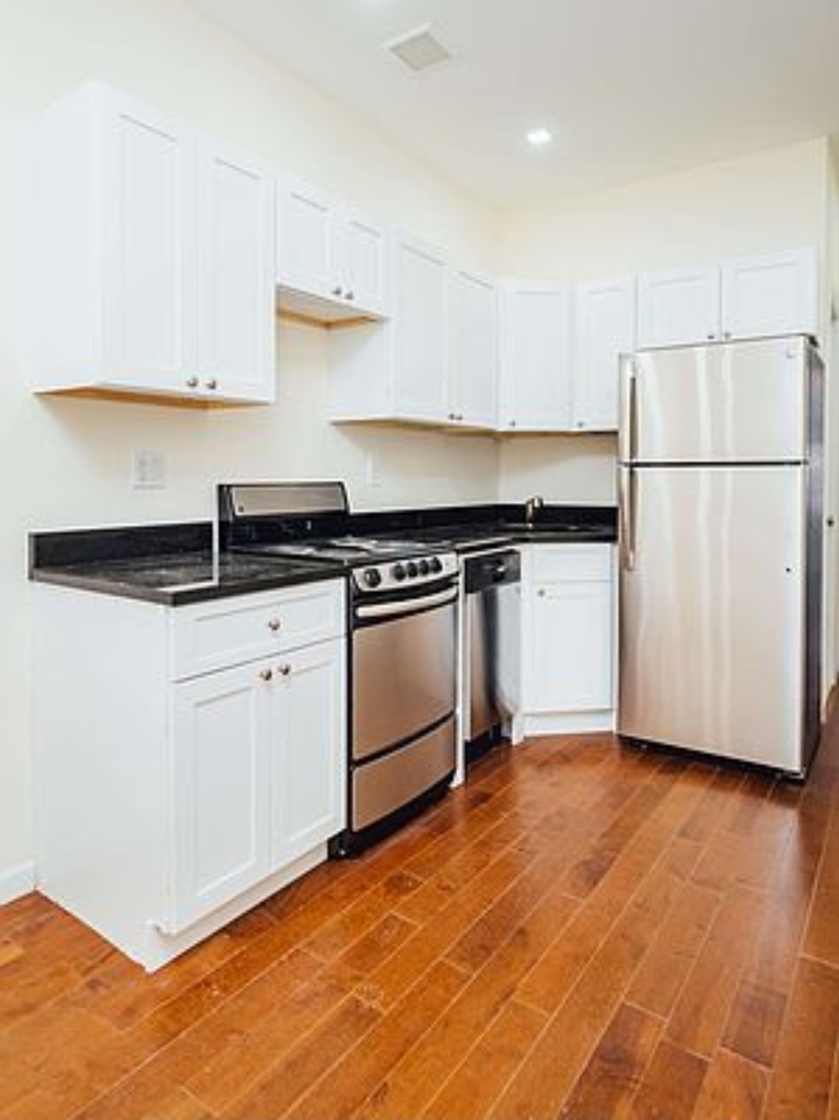 218 21st Street - Photo 2