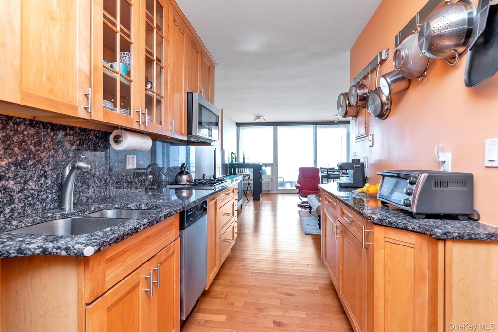 830 Shore Road - Photo 8