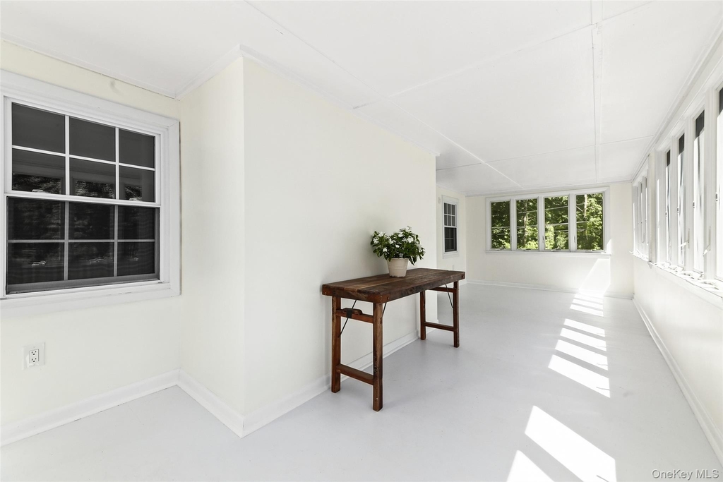 4 Quaker Road - Photo 3