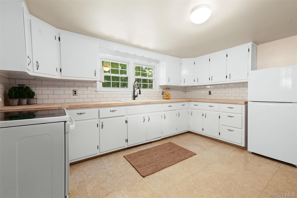 4 Quaker Road - Photo 5