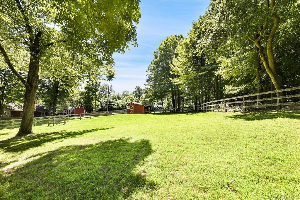 4 Quaker Road - Photo 11