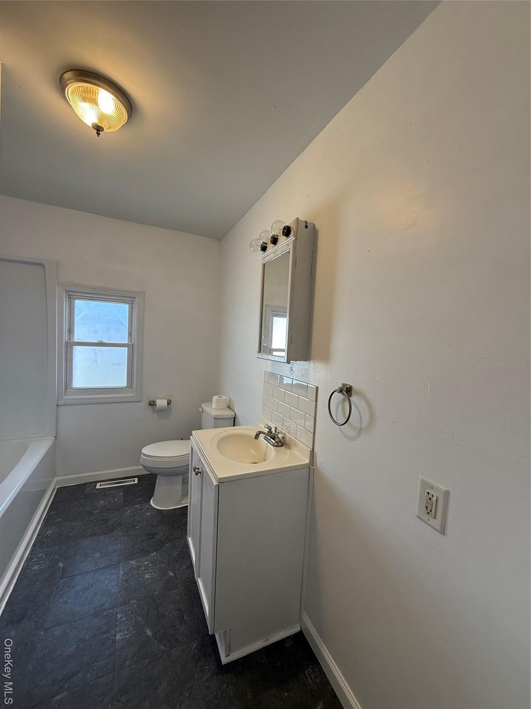 657 Eatontown Road - Photo 6