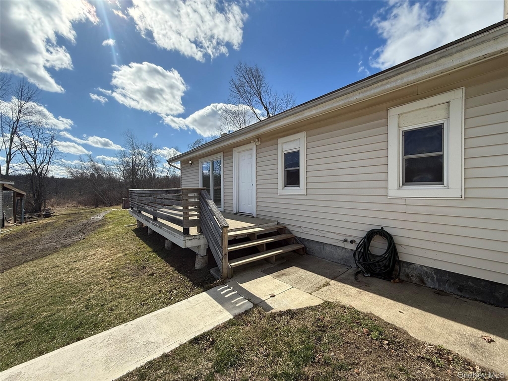 657 Eatontown Road - Photo 0