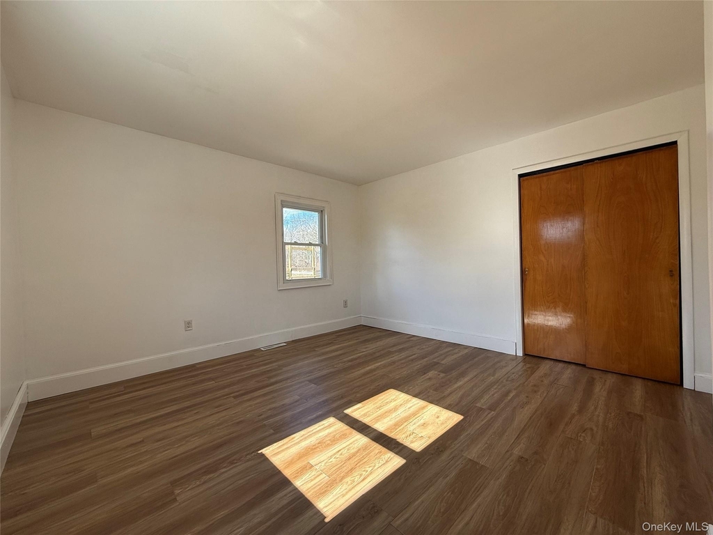 657 Eatontown Road - Photo 4